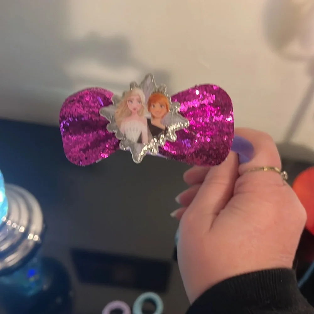 Girls accessories Frozen 2 headbands, 1 clip, 2 bows and 2 ties